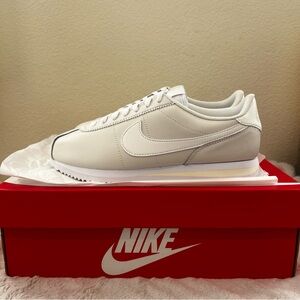 Nike Cortez Women’s Sz8 Phantom Coconut Milk